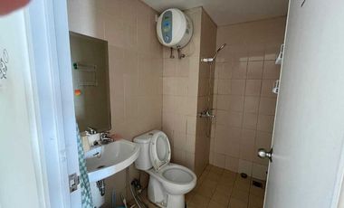 Apartemen 2 BR Lantai 15 Di Parahyangan Residence  Dekat Kampus