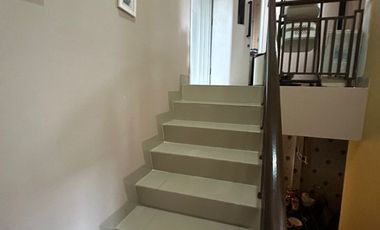 Rumah 2lt Fully furnish luas 72 Sudah Renovasi Cibubur Country Cikeas Cluster Favourite Harga murah