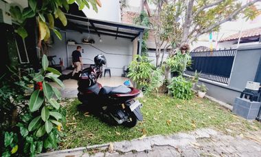 Rumah Mewah Luas Asri Ada Halaman & Taman di Tengah Kota Solo