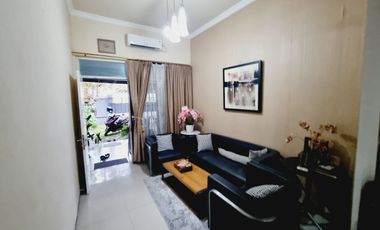 Rumah Mewah Luas Asri Ada Halaman & Taman di Tengah Kota Solo