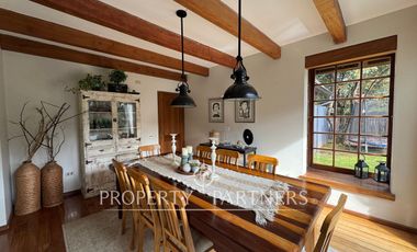 Gran casa ubicada en privilegiado sector de la ciudad