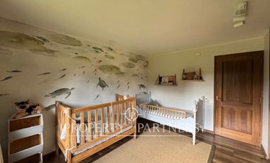 Gran casa ubicada en privilegiado sector de la ciudad