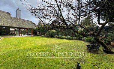 Gran casa ubicada en privilegiado sector de la ciudad