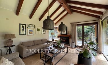 Gran casa ubicada en privilegiado sector de la ciudad