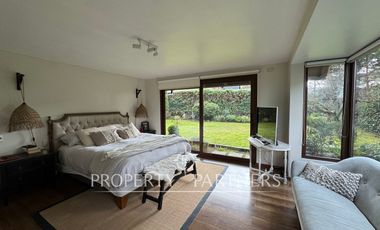 Gran casa ubicada en privilegiado sector de la ciudad