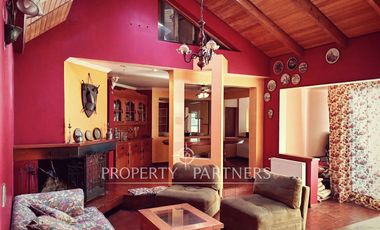 ARRIENDO - Vive Diferente: Casa con Jardines Exóticos, Laguna y Piscina