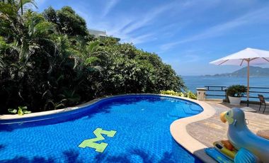 Casa en condominio en venta en Fracc. La Punta en Manzanillo.