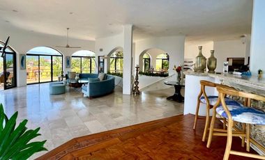 Casa en condominio en venta en Fracc. La Punta en Manzanillo.