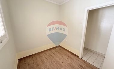 LUMINOSA CASA REMODELADA  USO COMERCIAL - RECOLETA