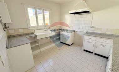 LUMINOSA CASA REMODELADA  USO COMERCIAL - RECOLETA