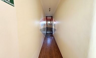 AMPLIA CASA REMODELADA  USO COMERCIAL - RECOLETA