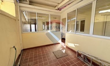 AMPLIA CASA REMODELADA  USO COMERCIAL - RECOLETA