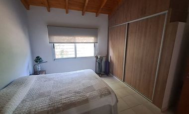 venta casa  4 ambientes 1 suite amplio parque Santa Rosa de Calamuchita