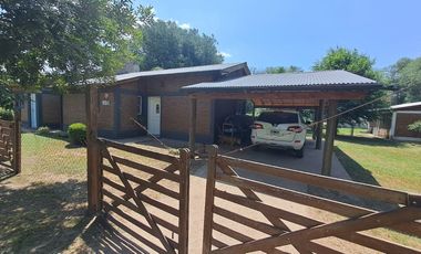 venta casa  4 ambientes 1 suite amplio parque Santa Rosa de Calamuchita