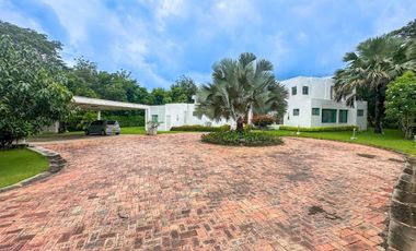 VENTA de CASAS en GIRARDOT