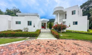 VENTA de CASAS en GIRARDOT