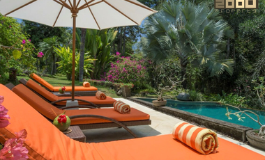 Spacious Villa with Private Forest & Riverfront – Cepaka, Bali