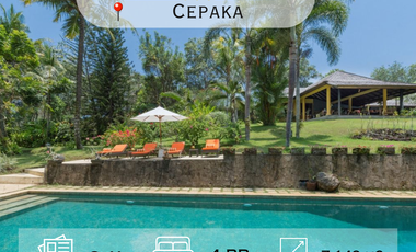 Spacious Villa with Private Forest & Riverfront – Cepaka, Bali