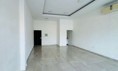 LOCAL EN RENTA PLAZA TILA EN CIUDAD DEL CARMEN CAMPECHE