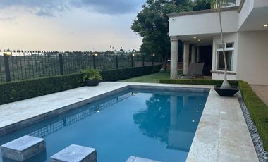 CASA EN VENTA EN CAMPANARIO QUERETARO
