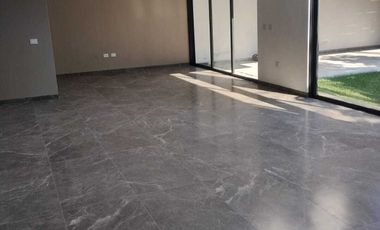 EN VENTA CASA NUEVA EN LA COL. BELLAVISTA