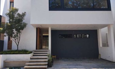 EN VENTA CASA NUEVA EN LA COL. BELLAVISTA