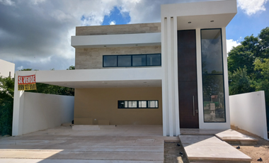 Casa en venta en Mérida, zona norte, 4 hab, 434 m² de construcción