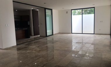 Casa en venta en Mérida, zona norte, 4 hab, 434 m² de construcción