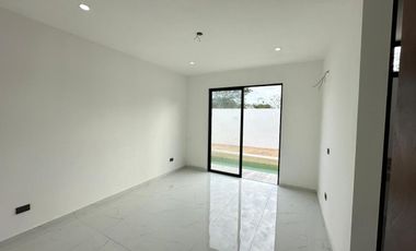 CASA EN VENTA DE UNA PLANTA EN DZITYÁ, MÉRIDA; YUCATÁN