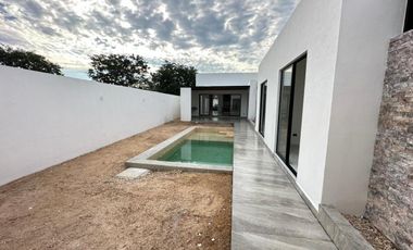 CASA EN VENTA DE UNA PLANTA EN DZITYÁ, MÉRIDA; YUCATÁN