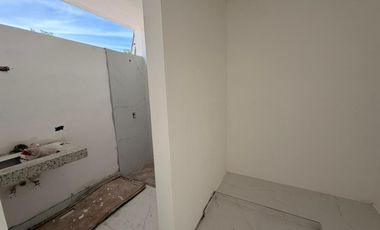 CASA EN VENTA DE UNA PLANTA EN DZITYÁ, MÉRIDA; YUCATÁN