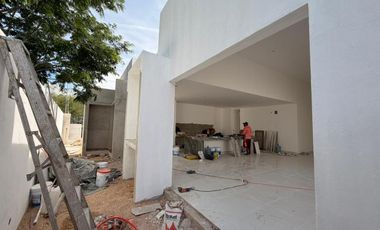 CASA EN VENTA DE UNA PLANTA EN DZITYÁ, MÉRIDA; YUCATÁN