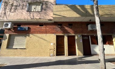 Venta en block en mataderos- 4 unidades - 2 locales   2 dptos