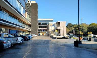 LOCAL EN VENTA/RENTA EN LA RESERVA EL CAMPANARIO, QUERÉTARO