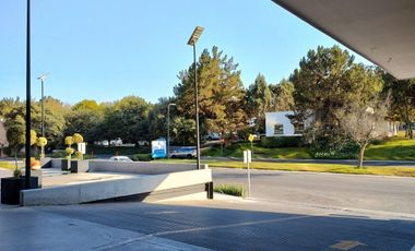LOCAL EN VENTA/RENTA EN LA RESERVA EL CAMPANARIO, QUERÉTARO