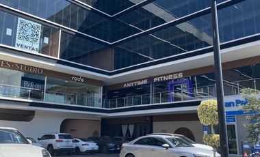 LOCAL EN VENTA/RENTA EN LA RESERVA EL CAMPANARIO, QUERÉTARO