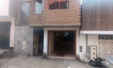 Casa en Venta ideal para inversion en San Juan de Lurigancho