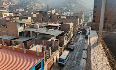 Casa en Venta ideal para inversion en San Juan de Lurigancho
