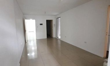 Departamento - General Paz - con patio