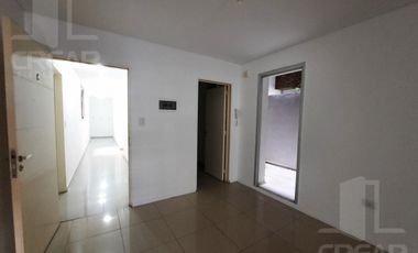 Departamento - General Paz - con patio