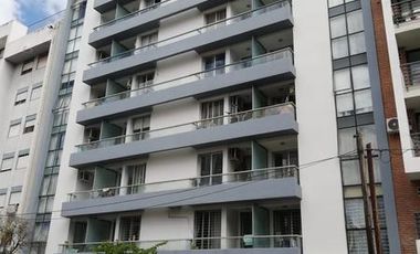 Departamento - General Paz - con patio