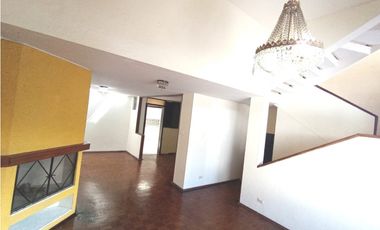 Jipijapa.(Shyris), Hermosa Casa en Venta, 123m2