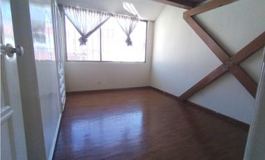 Jipijapa.(Shyris), Hermosa Casa en Venta, 123m2