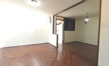 Jipijapa.(Shyris), Hermosa Casa en Venta, 123m2