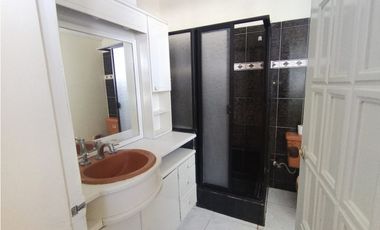 Jipijapa.(Shyris), Hermosa Casa en Venta, 123m2