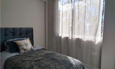 Mitad del Mundo, Hermosa Casa  en Venta,  165m2 con terreno