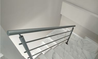 Mitad del Mundo, Hermosa Casa  en Venta,  165m2 con terreno