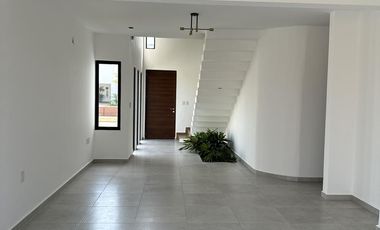 CASA EN VENTA EN PUNTA TIBURON