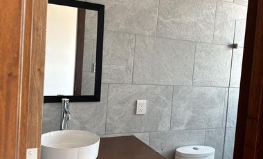 CASA EN VENTA EN PUNTA TIBURON