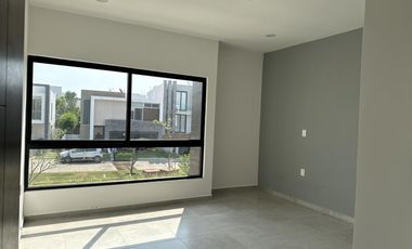 CASA EN VENTA EN PUNTA TIBURON